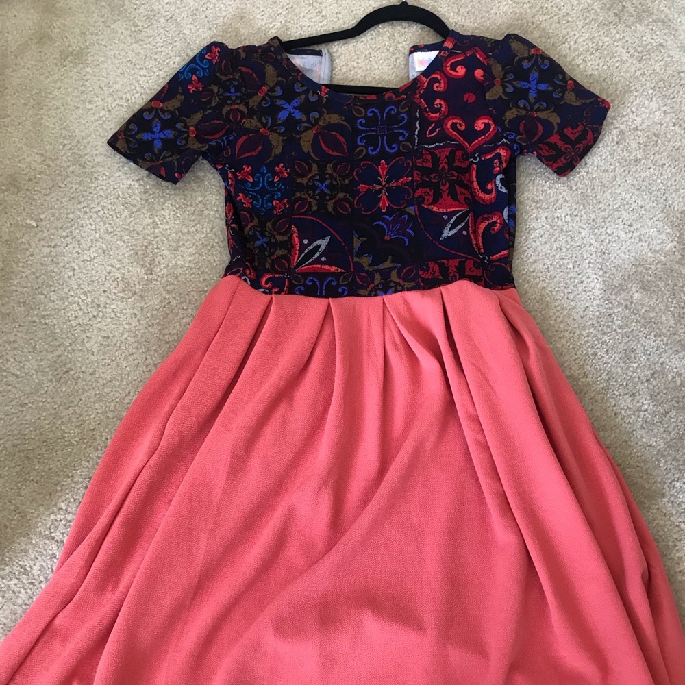 NWOT Lularoe Small Amelia Dress